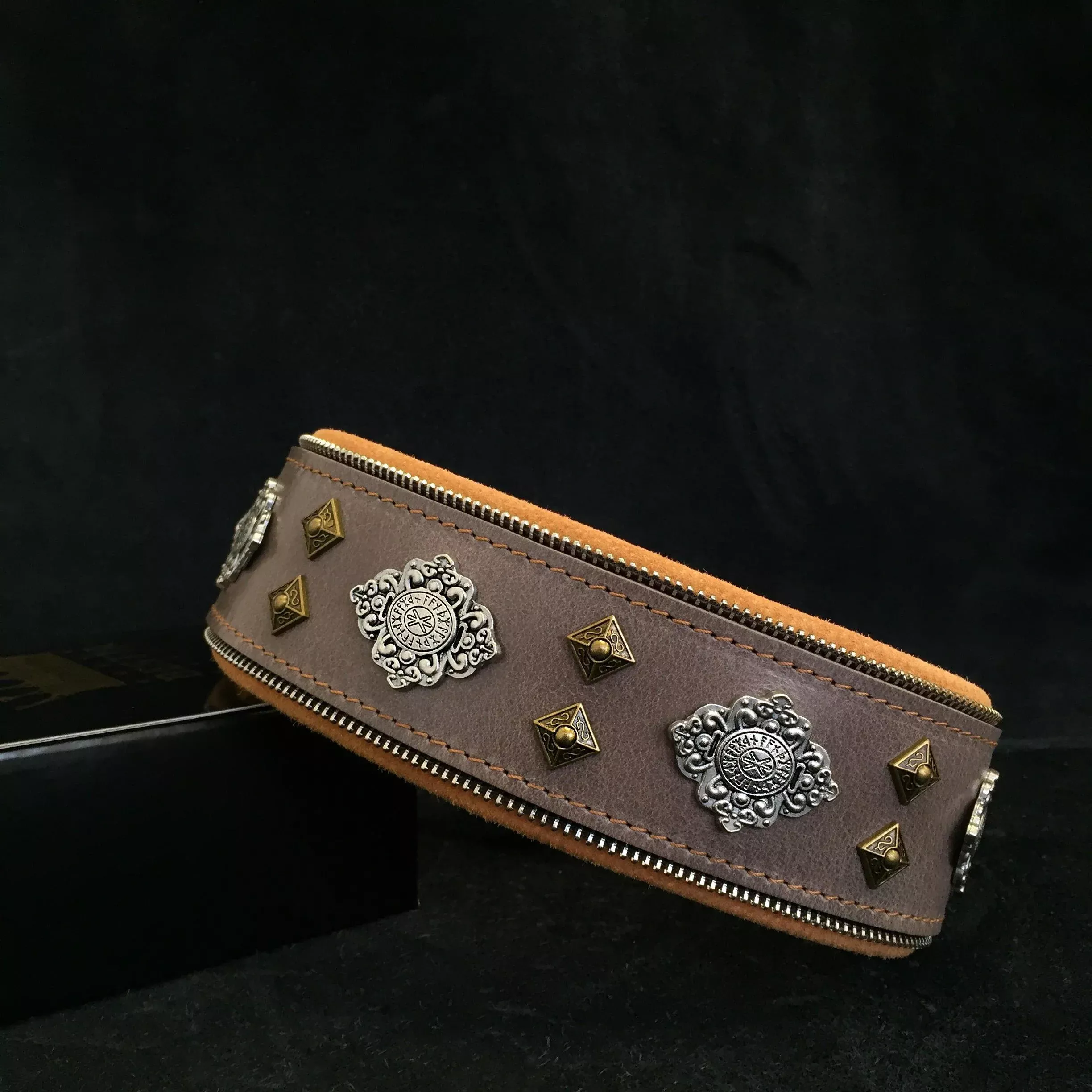 aztec-grey-dog-collar "Aztec" grey dog collar