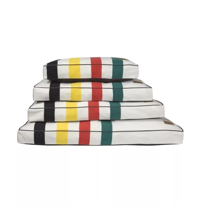 Pendleton Glacier Pet Bed