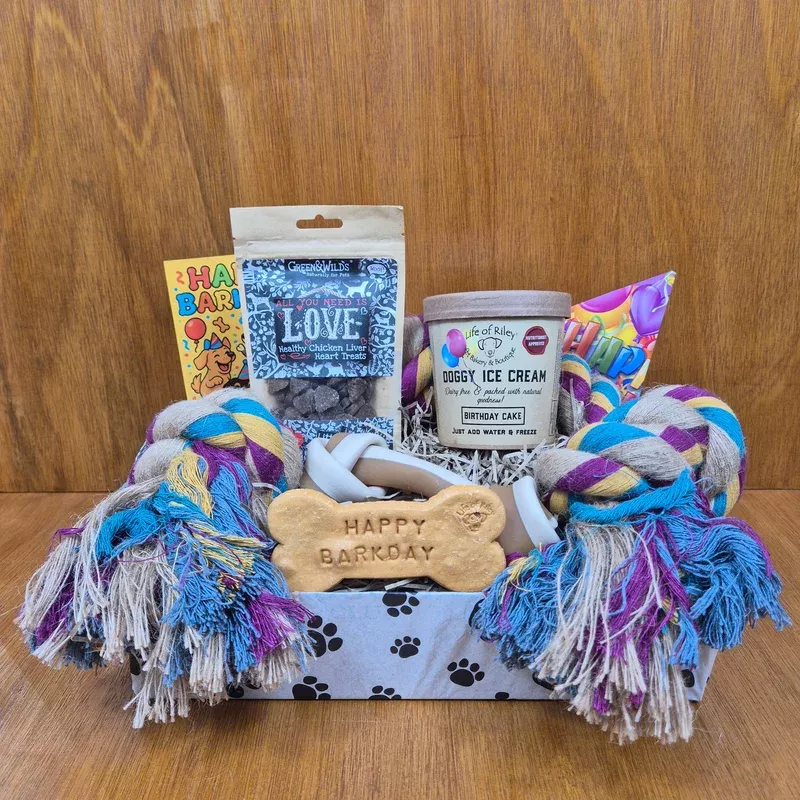 tail-waggin-birthday-box-extra-large-dogs-35kg Tail-Waggin Birthday Box for Extra Large Dogs (35kg+)
